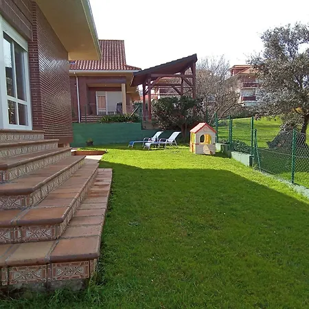 Cerca De Santander La Llosa De Muriedas En Urbanizacion *
