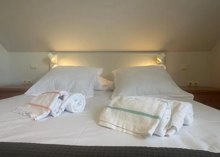 Casa En Urbanizacion Cerca Santander Y Aeropuerto * 卡马乔