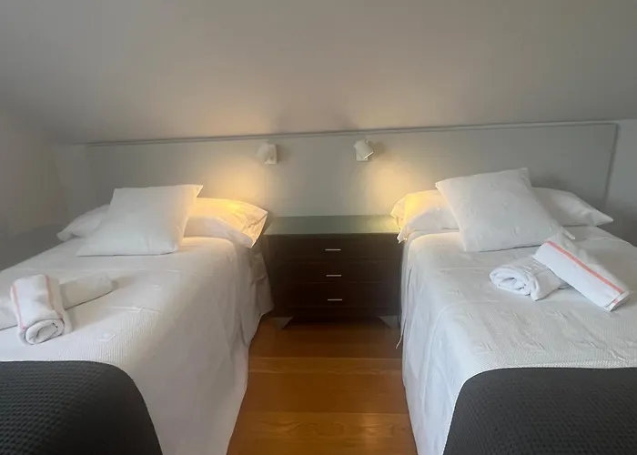 Casa En Urbanizacion Cerca Santander Y Aeropuerto 度假居