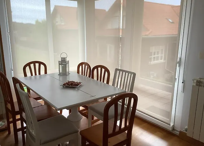 Casa En Urbanizacion Cerca Santander Y Aeropuerto 度假居 *