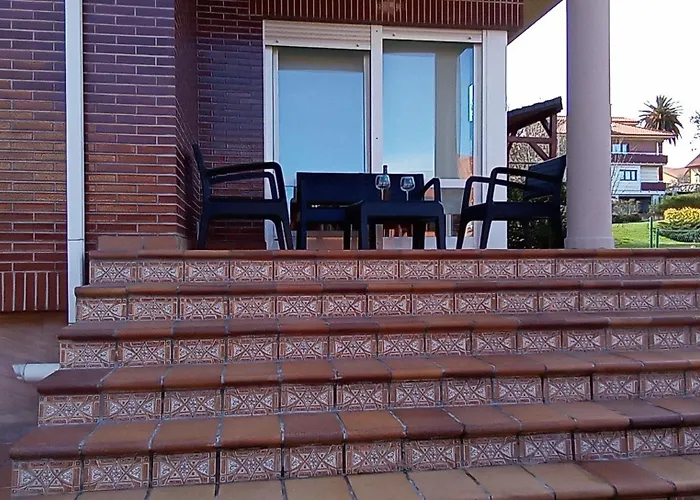 Casa En Urbanizacion Cerca Santander Y Aeropuerto 度假居 *