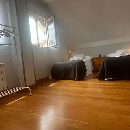 Casa En Urbanizacion Cerca Santander Y Aeropuerto Prázdninový dům Camargo